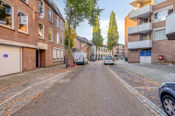 Appartement te koop: Mariagardestraat 74, Roermond