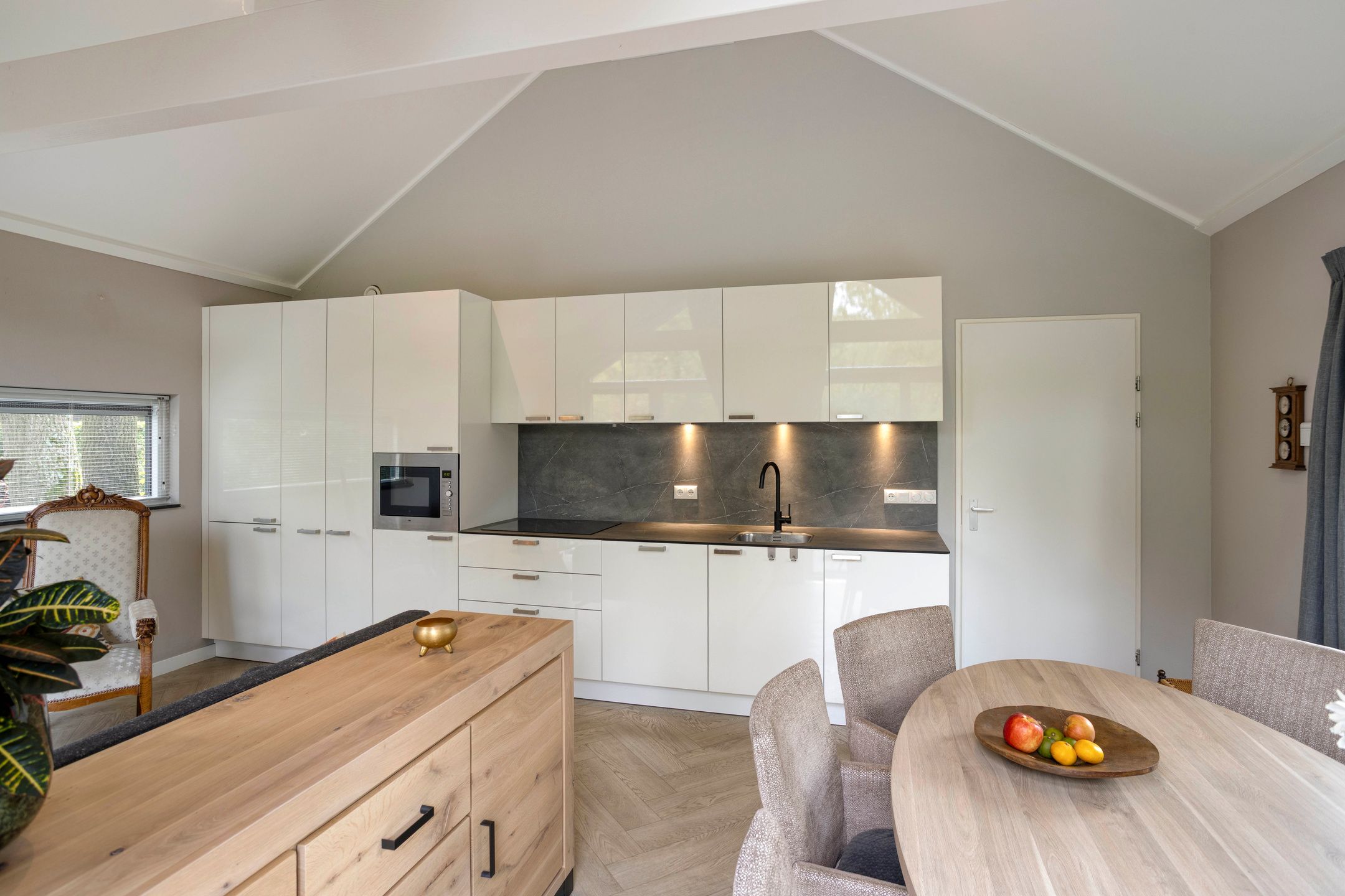 Photo 6 of Bloemendaal 7-C40