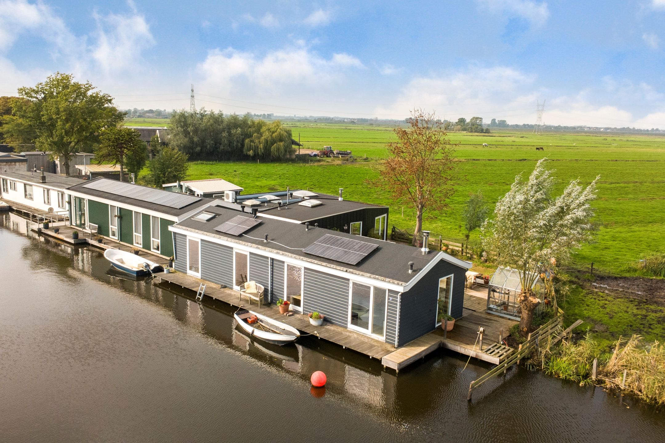 Photo 36 of Broekermeerdijk 27-WS