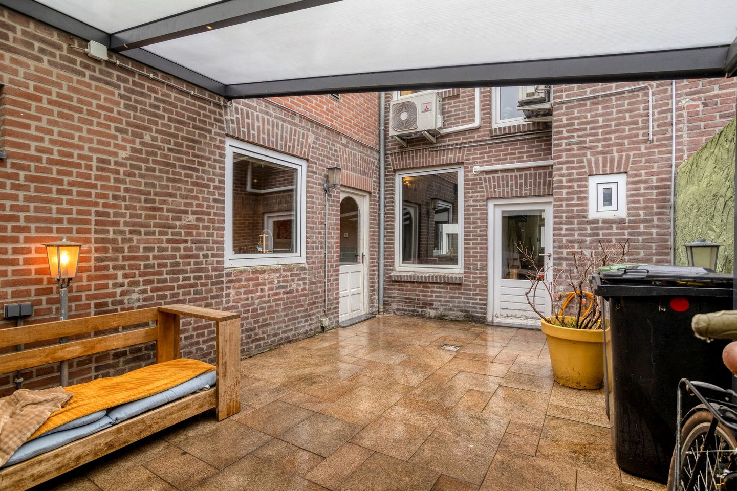 Photo 40 of Willemstraat 21