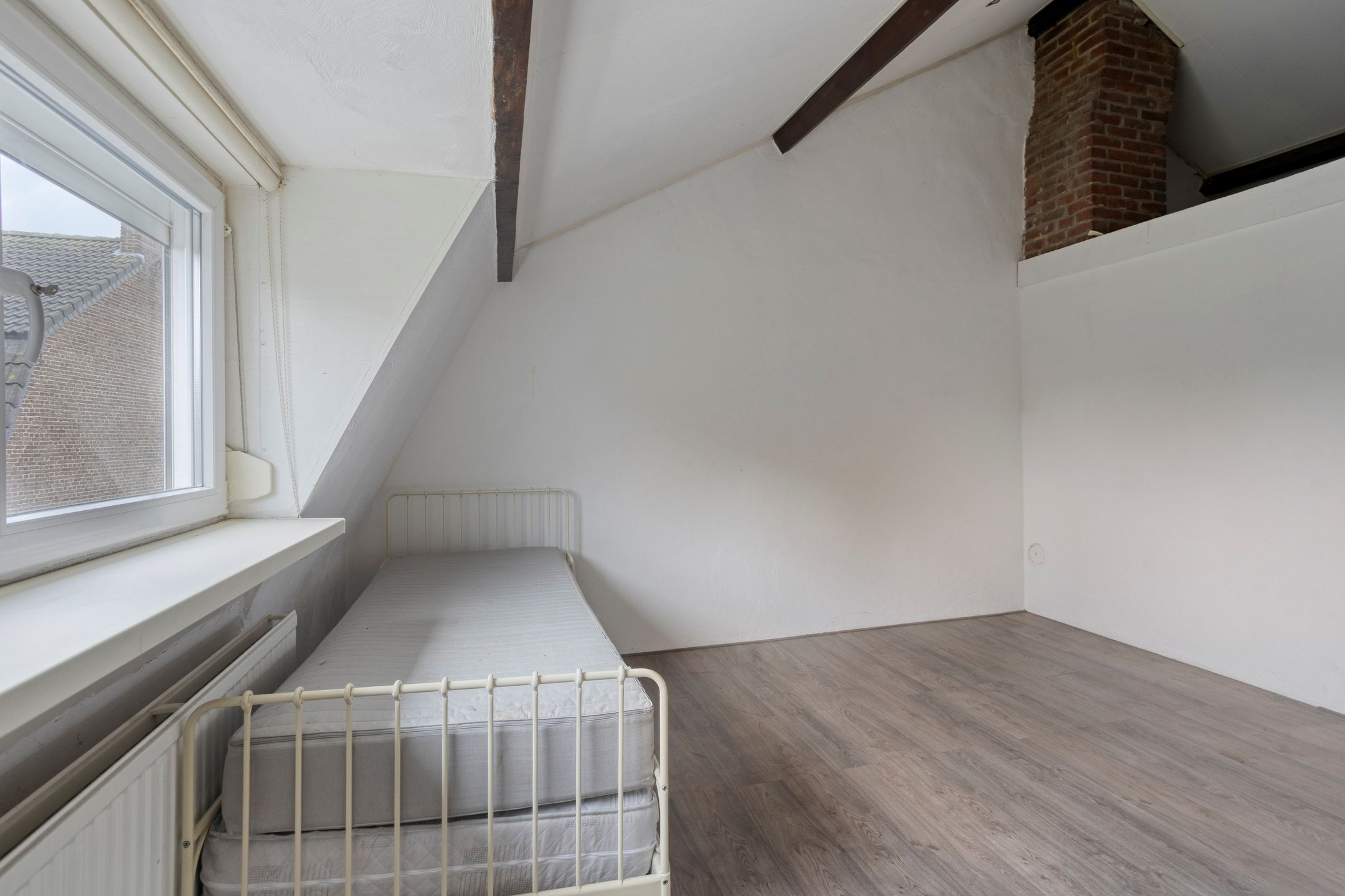 Photo 36 of Willemstraat 21