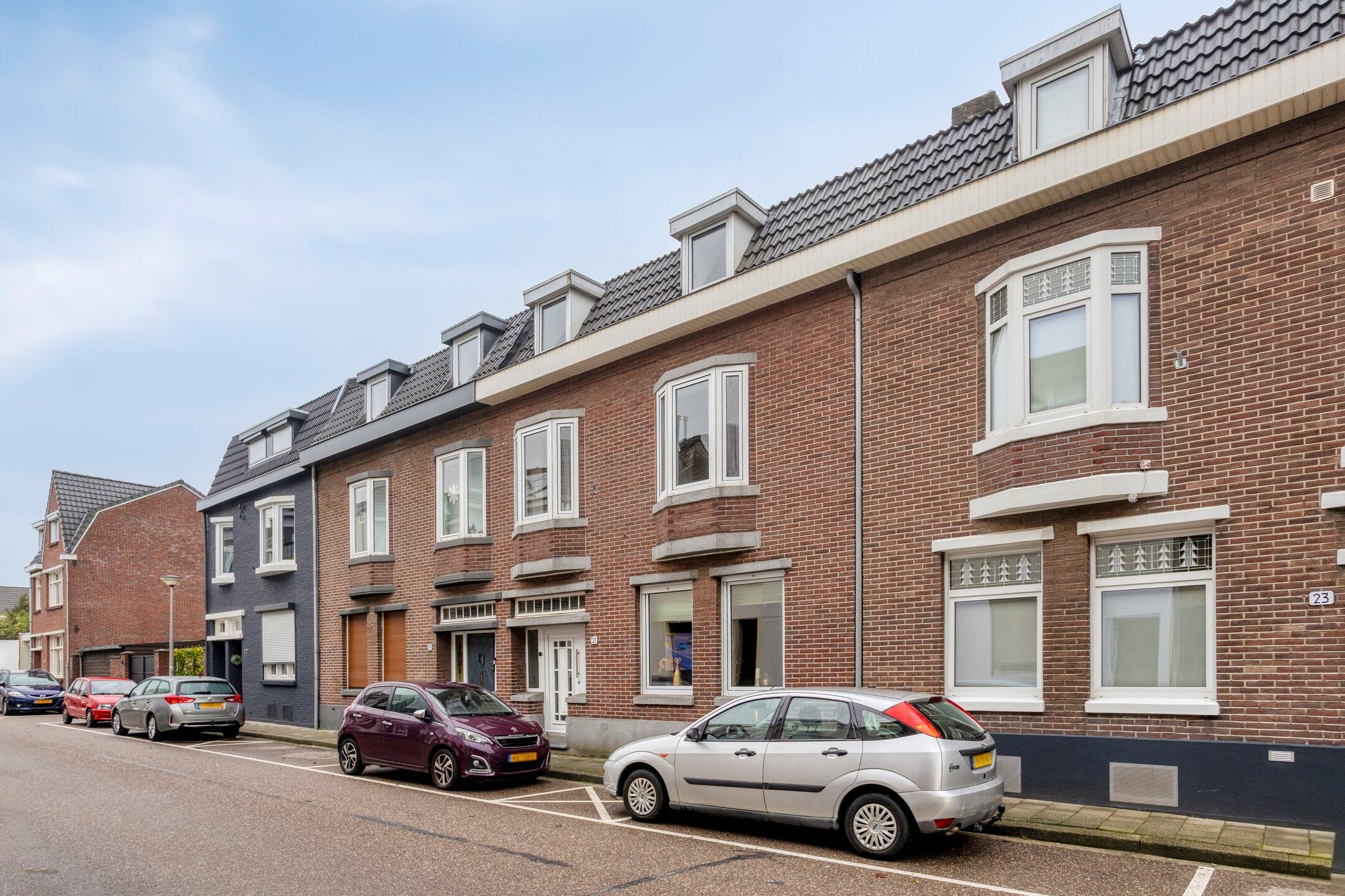 Photo 3 of Willemstraat 21