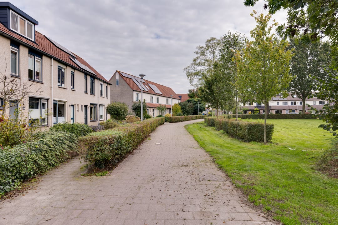 Photo 31 of Van Leeuwtemarke 40