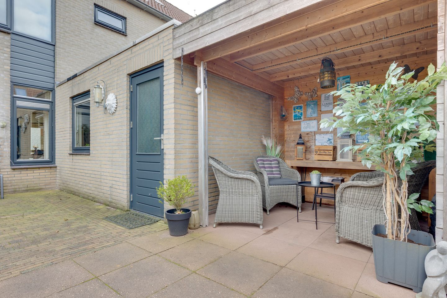 Photo 25 of Van Leeuwtemarke 40
