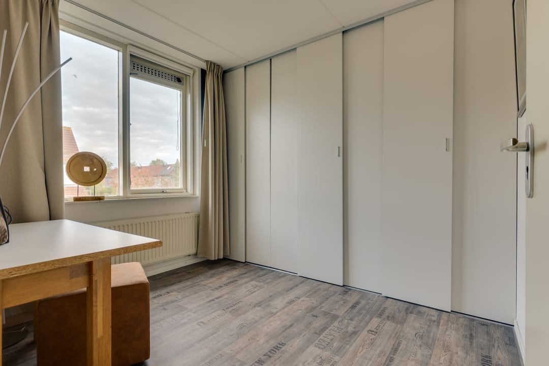 Photo 16 of Van Leeuwtemarke 40