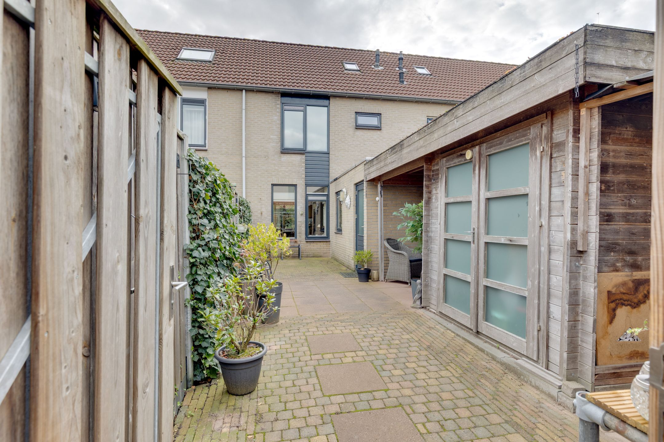 Photo 24 of Van Leeuwtemarke 40