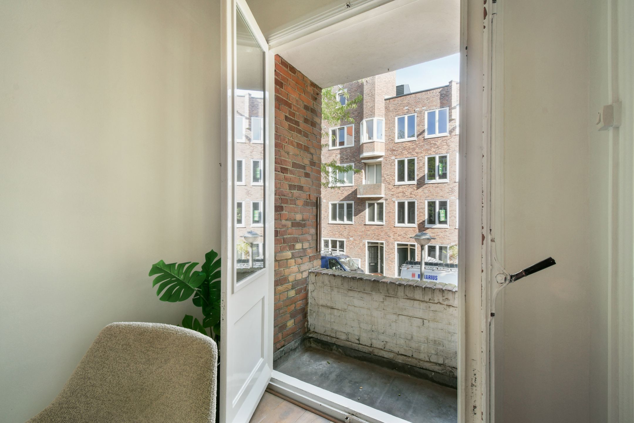 Photo 9 of Van Spilbergenstraat 81-1