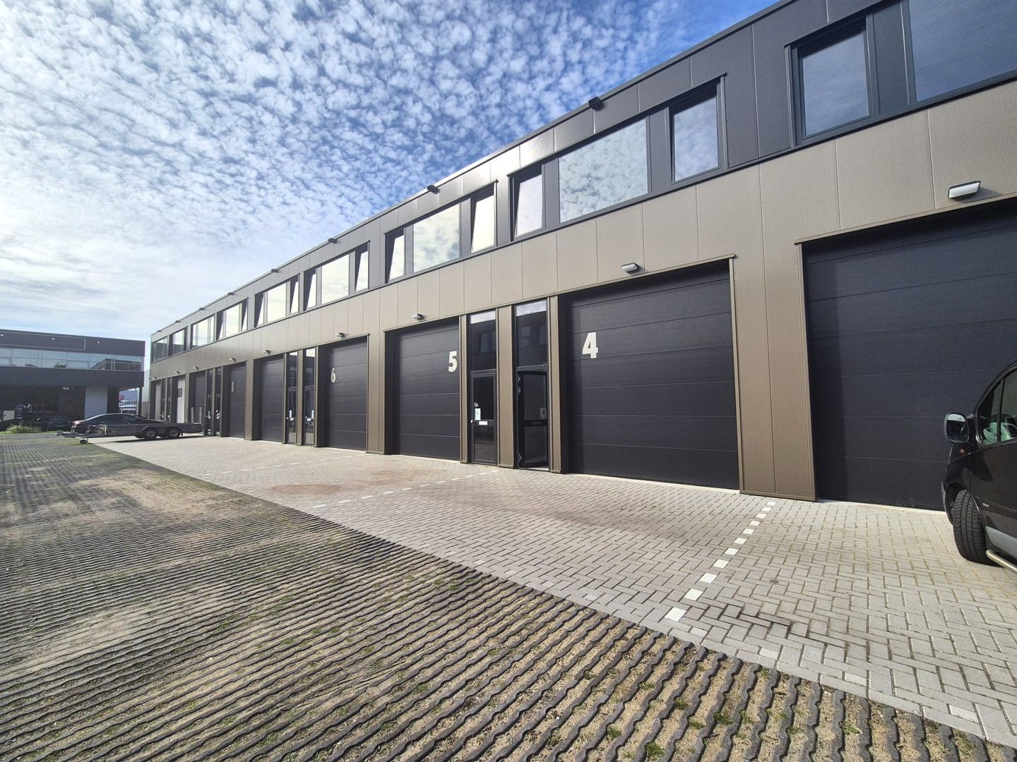 Bekijk foto 3 van Veenbes 9-A4