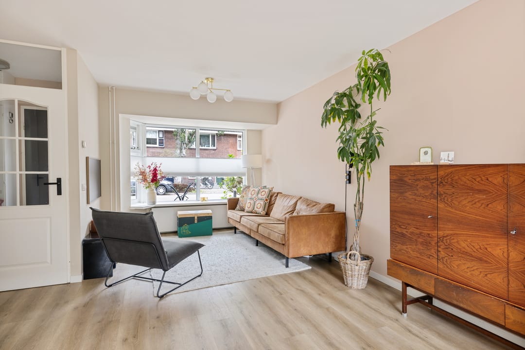 Photo 22 of Waalstraat 26