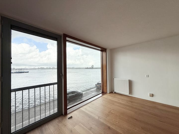 Photo 3 of Stuurmankade 346