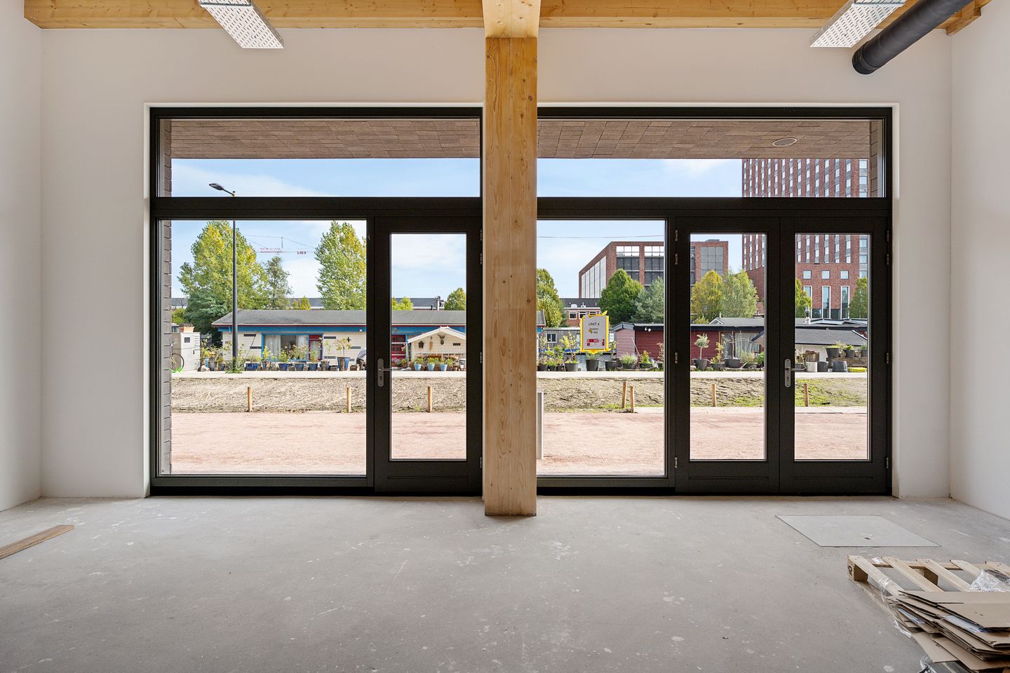 Bekijk foto 2 van Joan Muyskenweg 21-A4