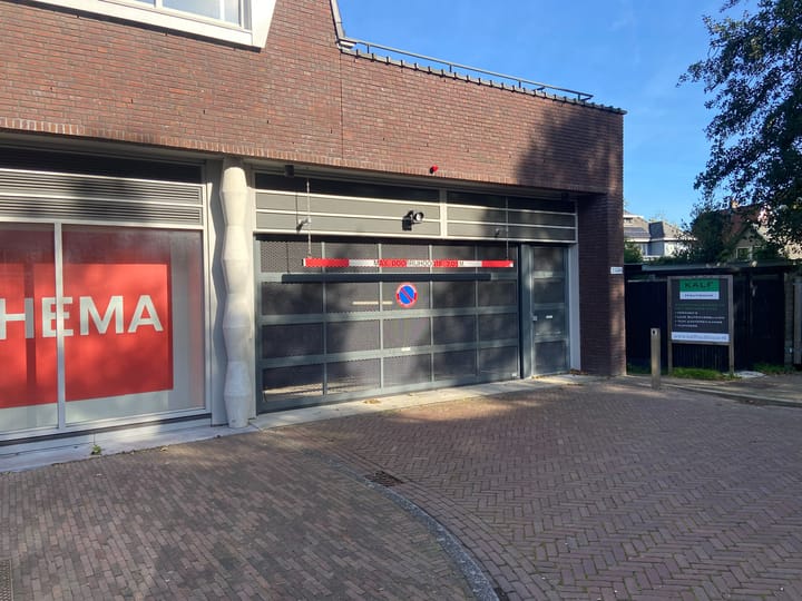 Foto 5 van Plein - parkeerplek 19