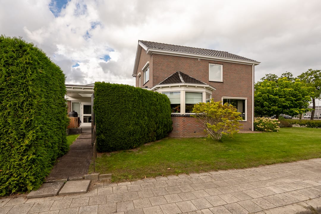 Photo 43 of Zandberg 32