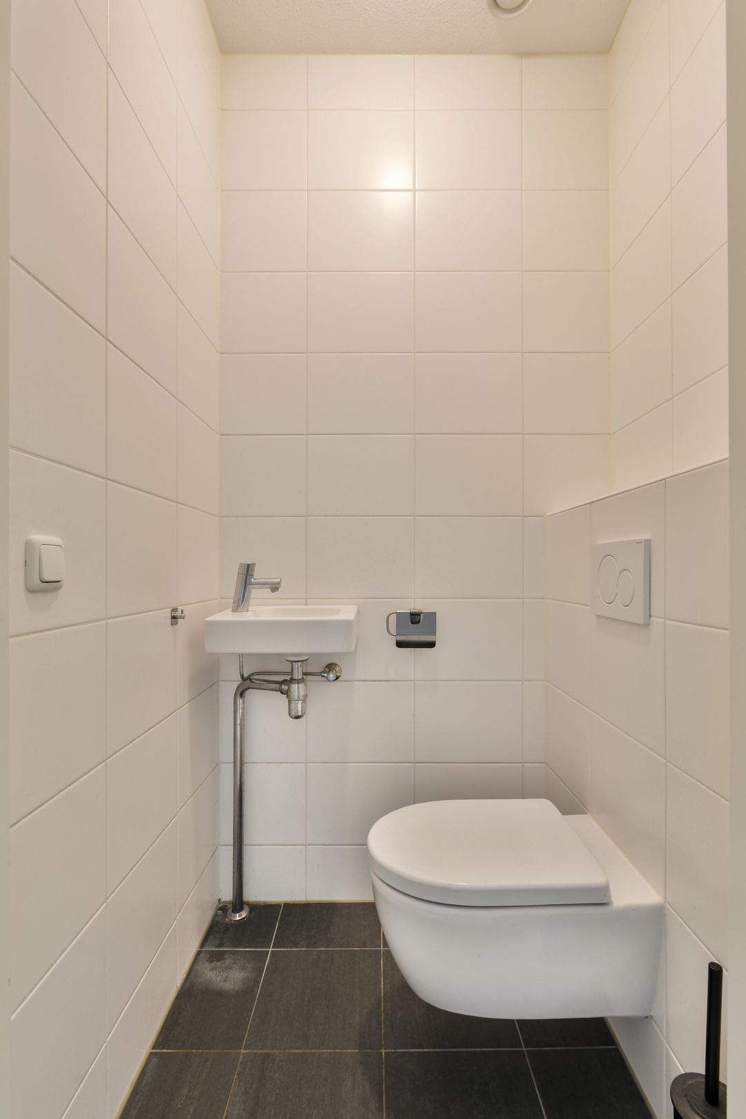 Photo 23 of Suze Robertsonstraat 55
