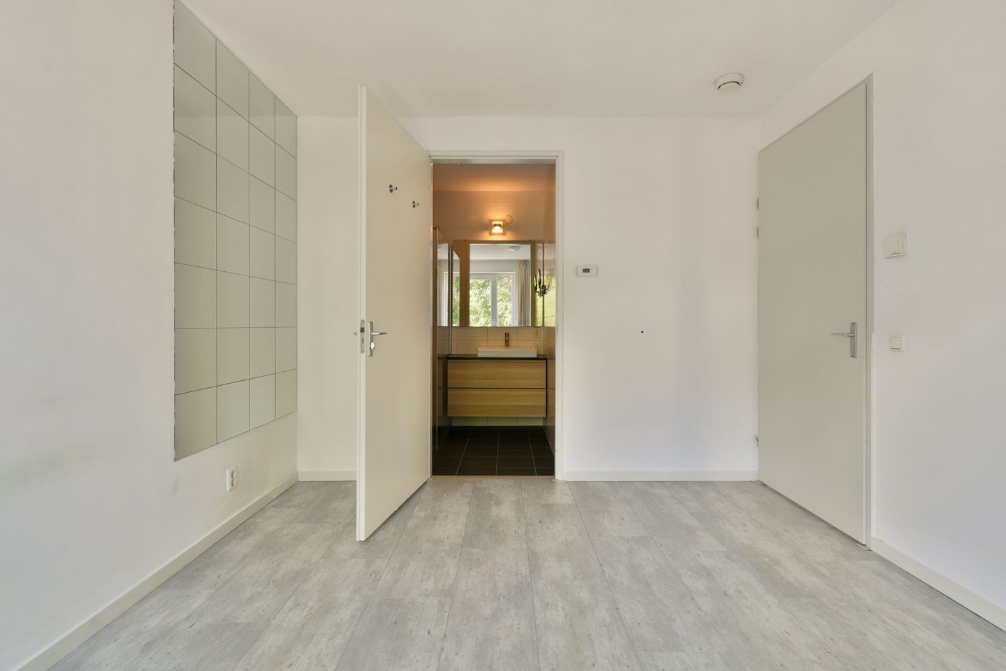 Photo 20 of Suze Robertsonstraat 55
