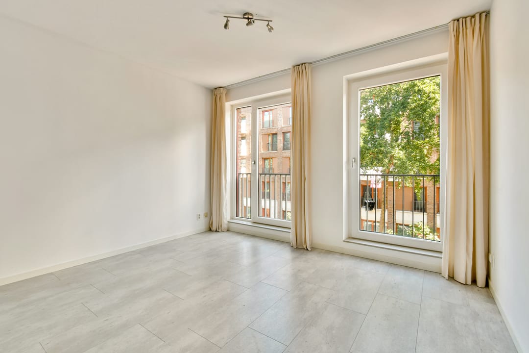 Photo 2 of Suze Robertsonstraat 55