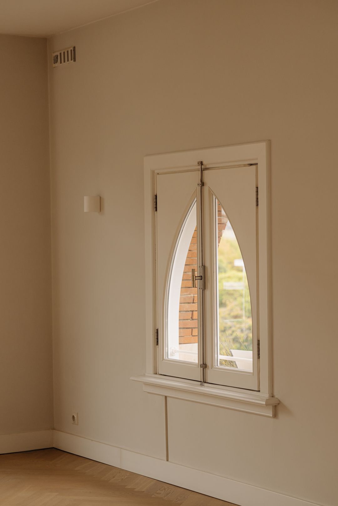 Photo 11 of Brahmsstraat 2-C
