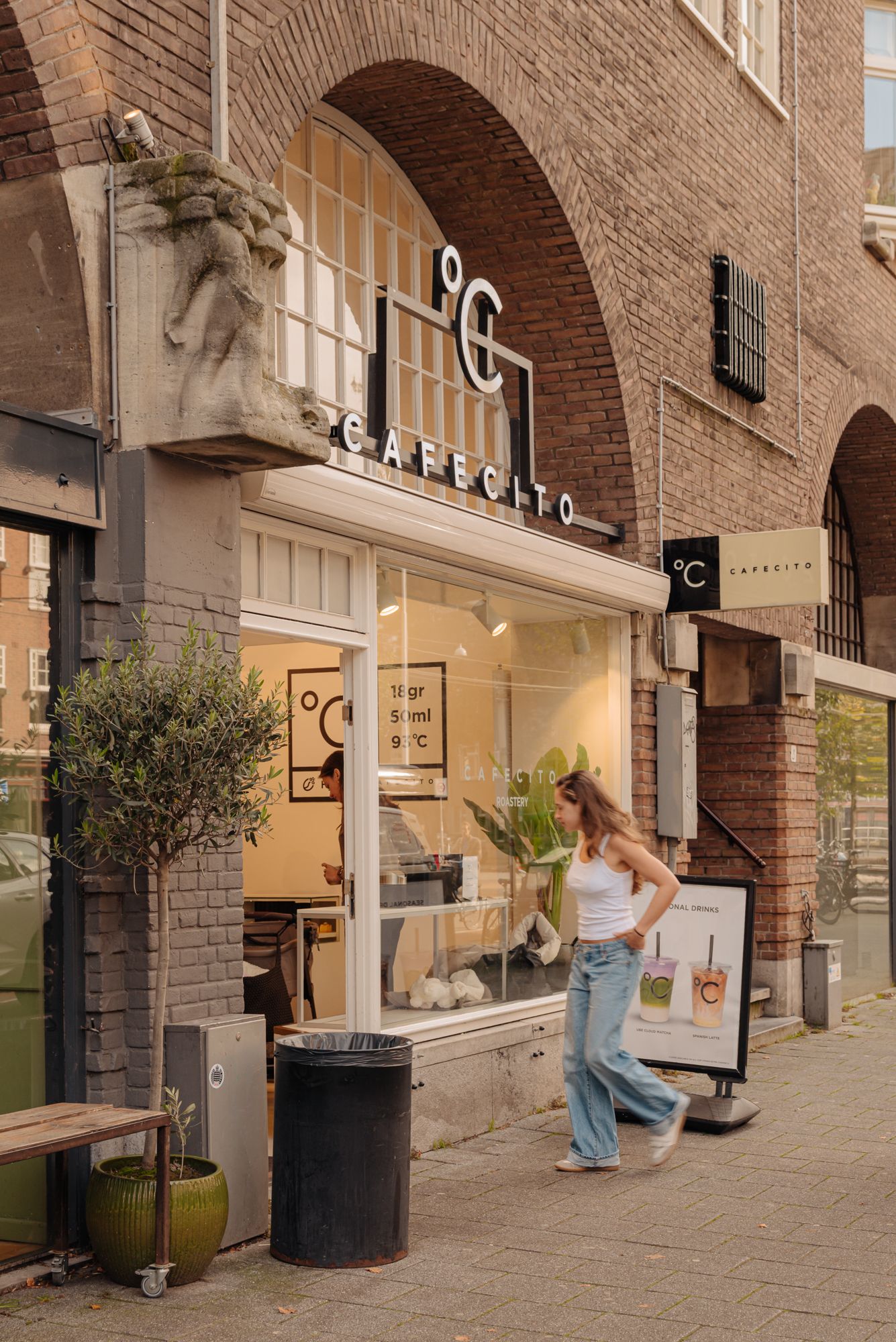 Photo 27 of Brahmsstraat 2-C
