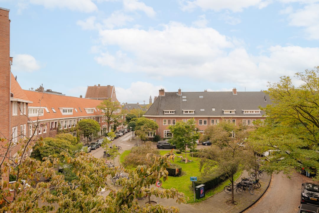 Photo 8 of Brahmsstraat 2-C