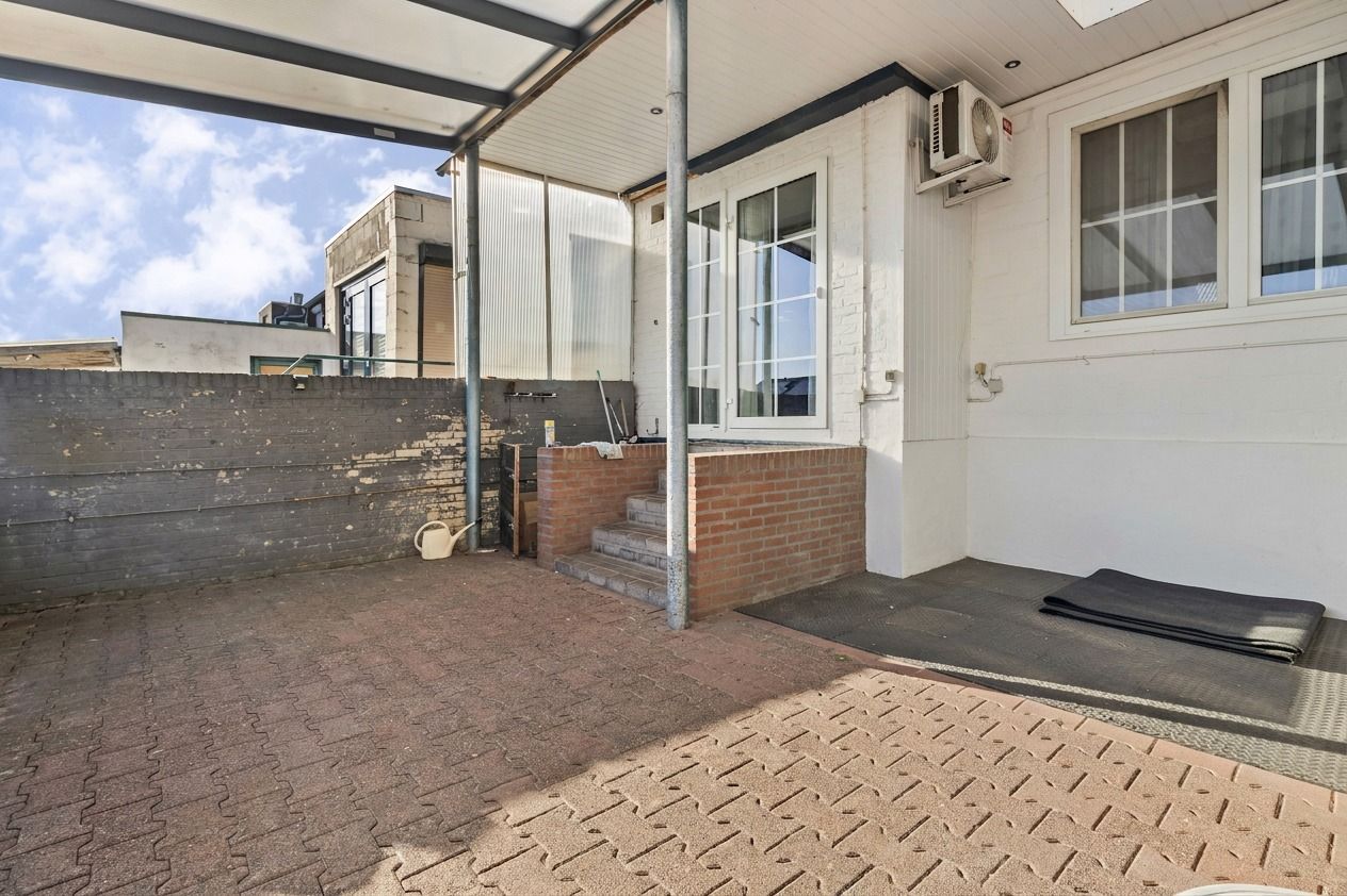 Photo 10 of van Ruysdaelstraat 13