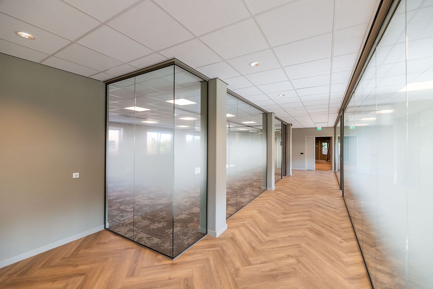 Bekijk foto 1 van Lage Mosten 25