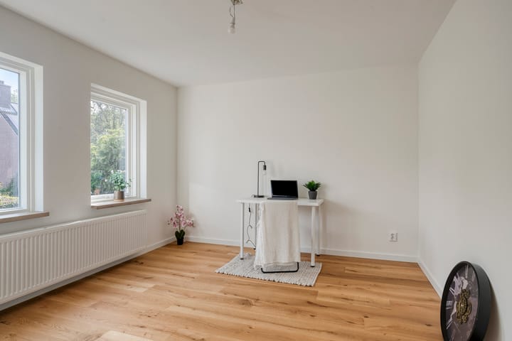 Photo 3 of Anne Franklaan 106