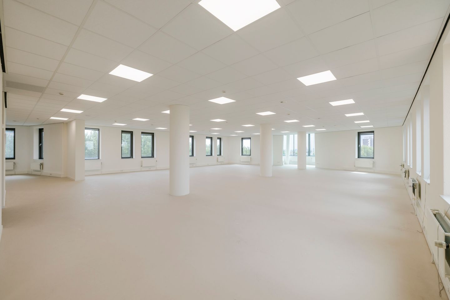 View photo 3 of Kingsfordweg 151-201
