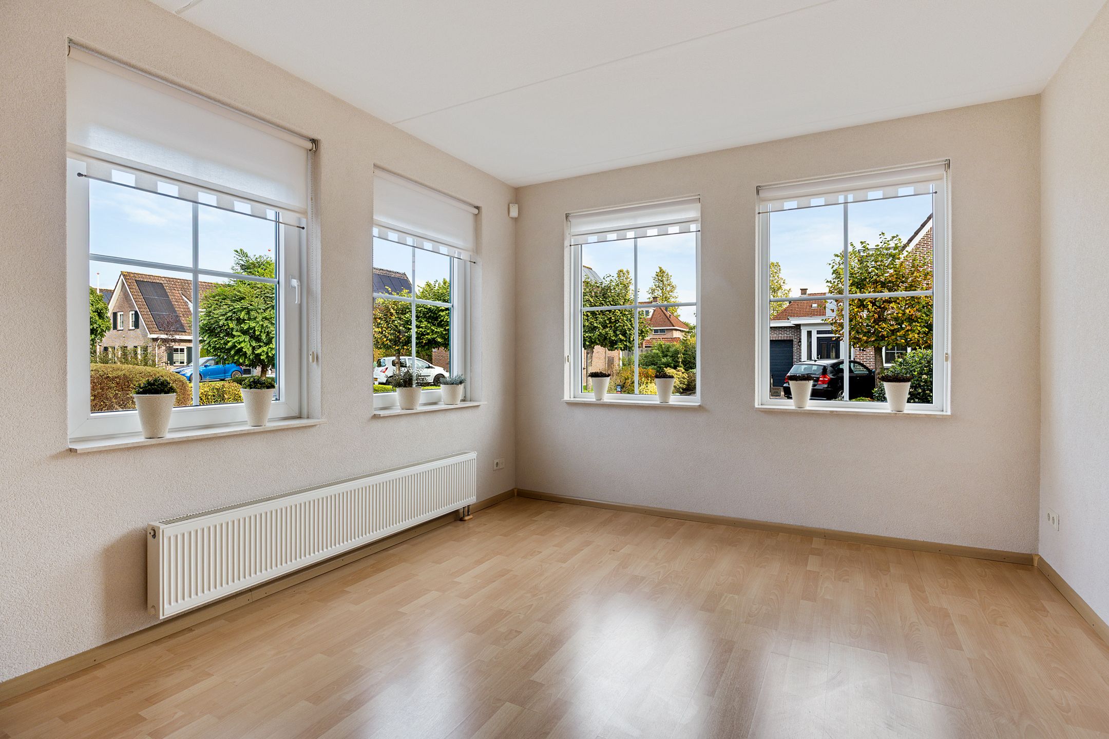 Photo 6 of Veenbesstraat 1