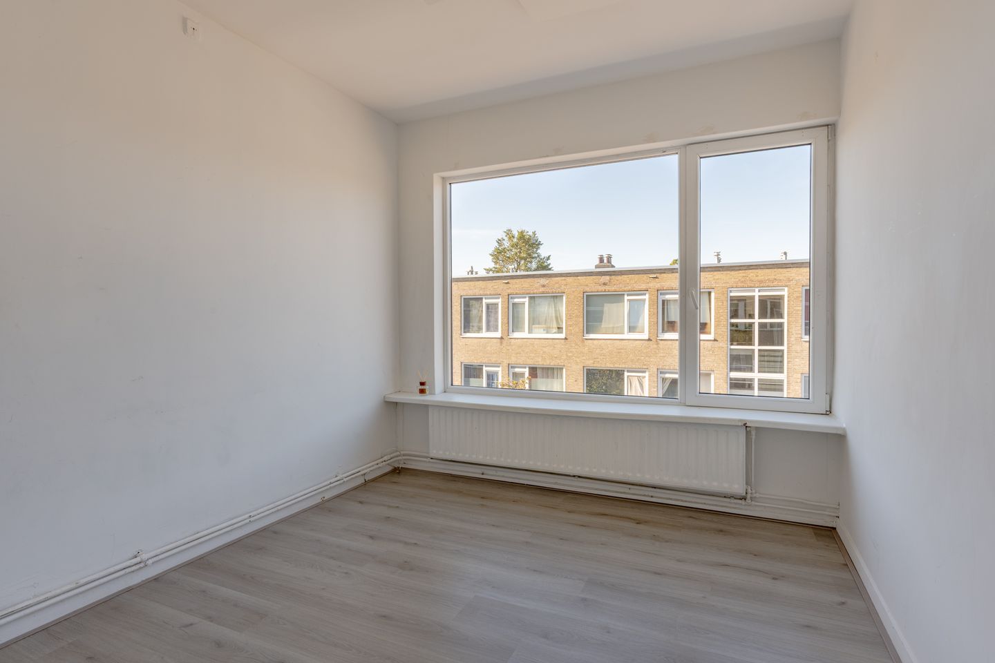 Photo 4 of Terschellingsestraat 12-C