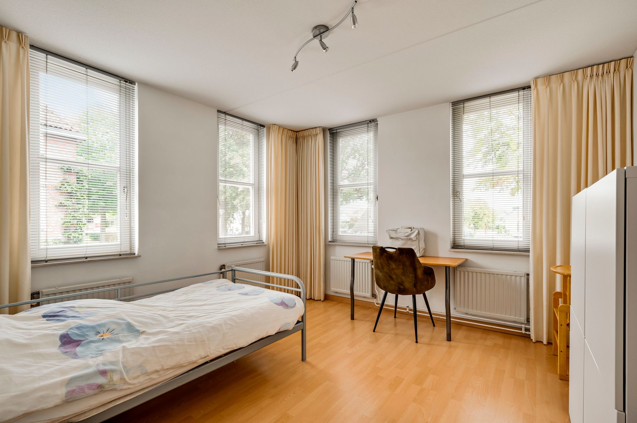 Foto 42 van Van Bronckhorststraat 1