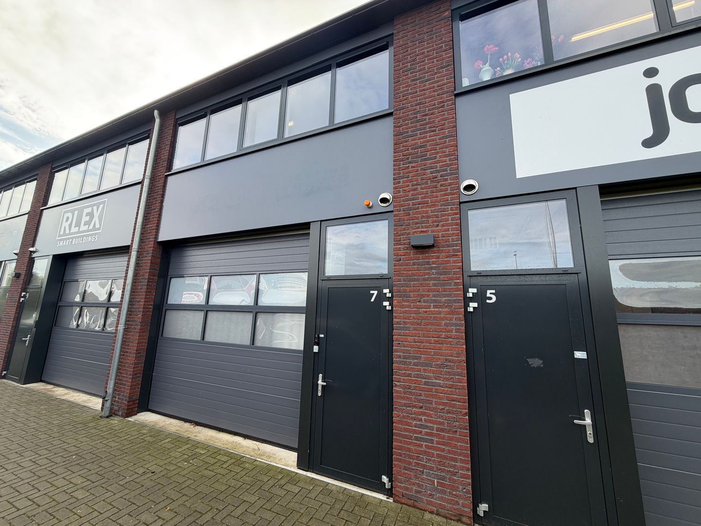 Bekijk foto 1 van Stadshagenallee 7