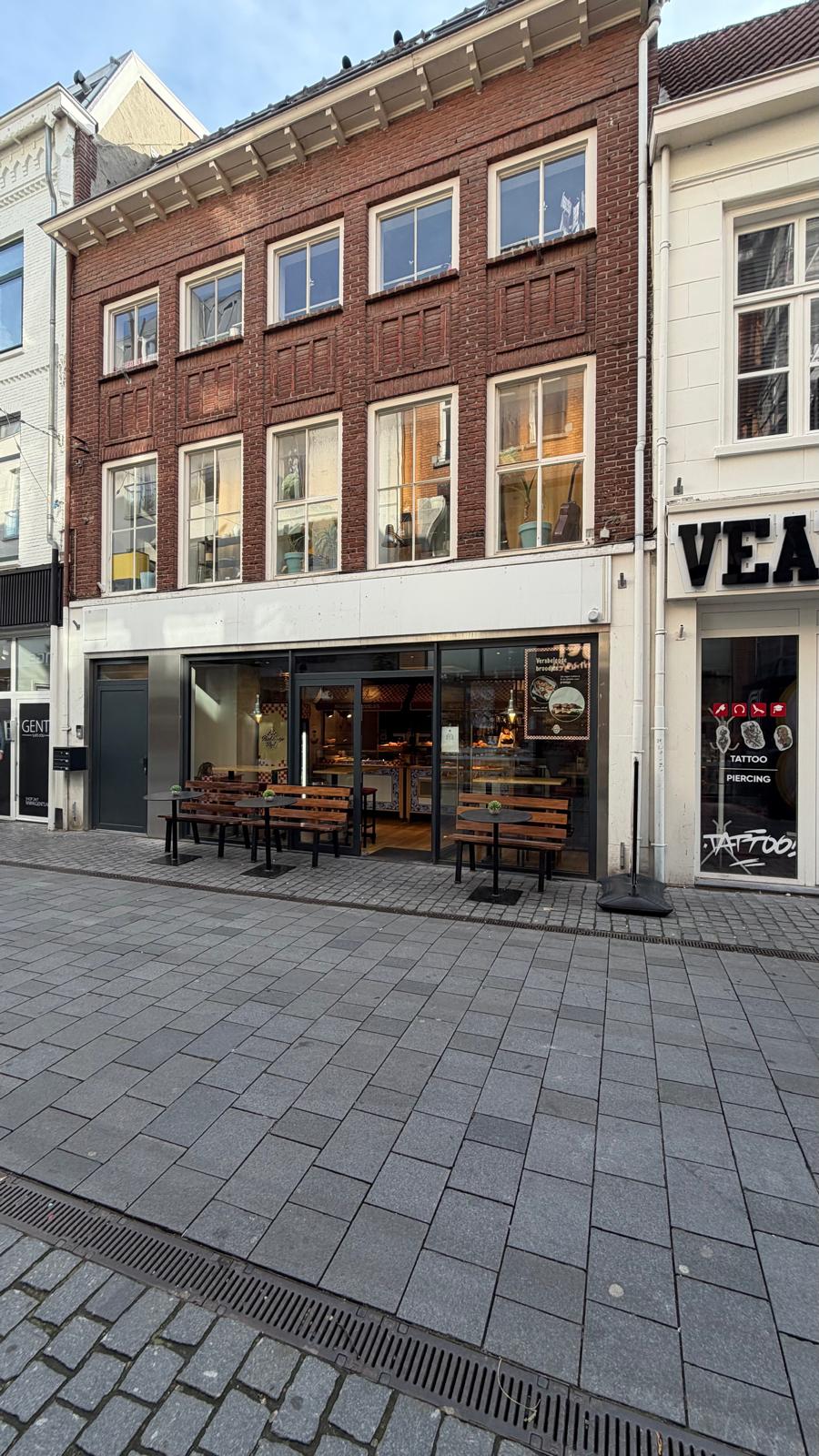 Bekijk foto 1 van Karrestraat 3