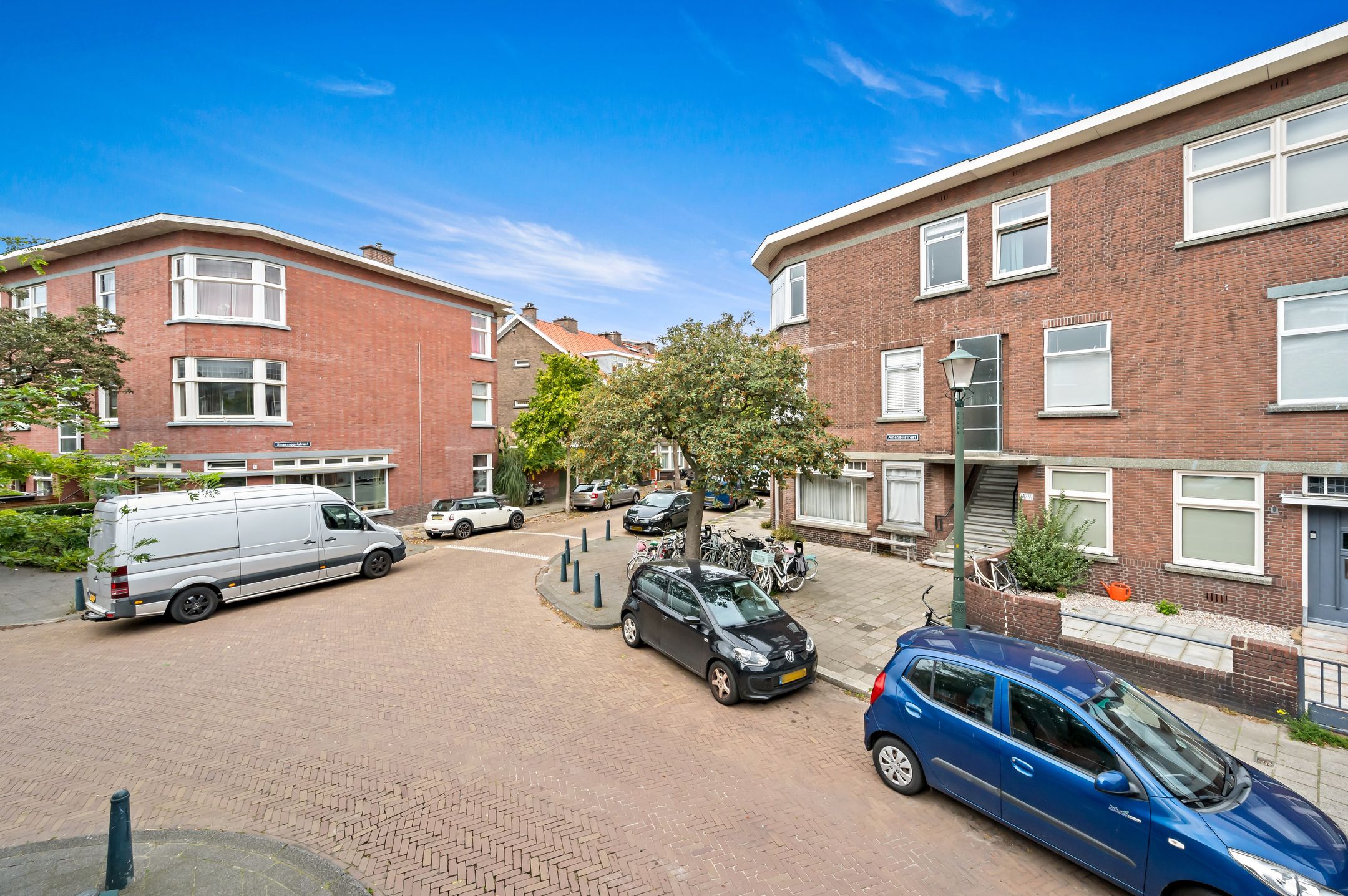Photo 30 of Amandelstraat 67