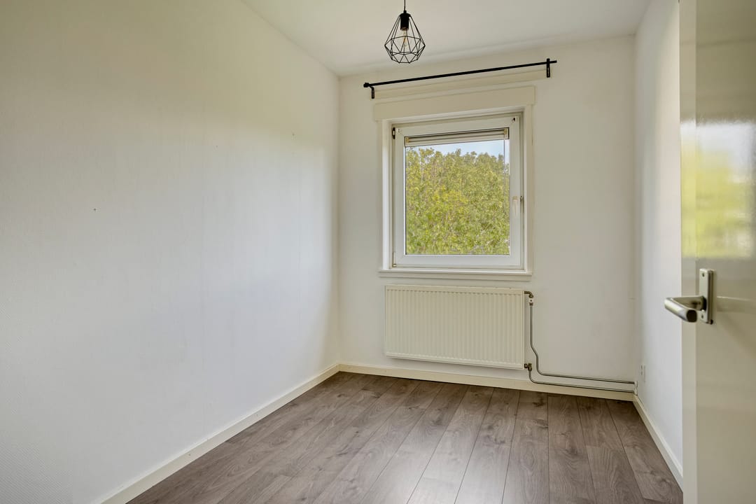 Photo 16 of Schaepmanstraat 133