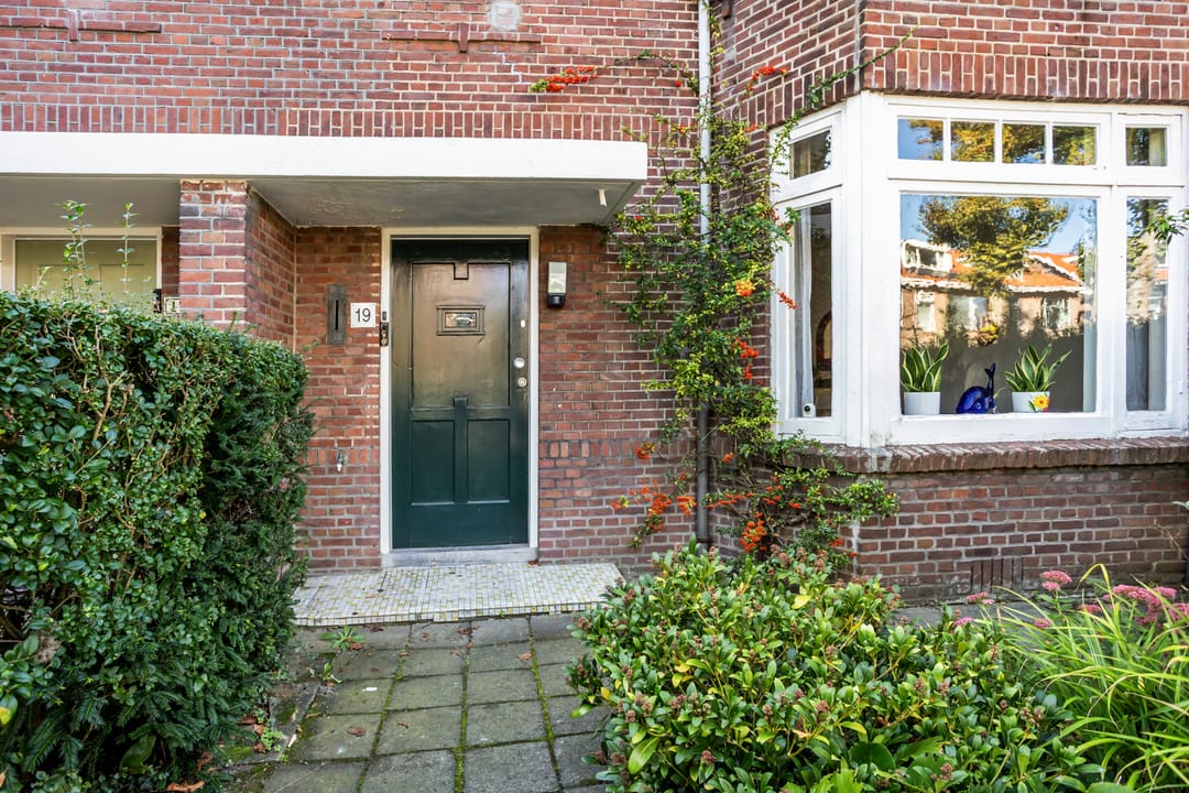 Photo 2 of Damsigtstraat 19