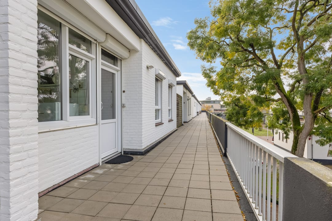 Photo 1 of Zuiderpassage 21