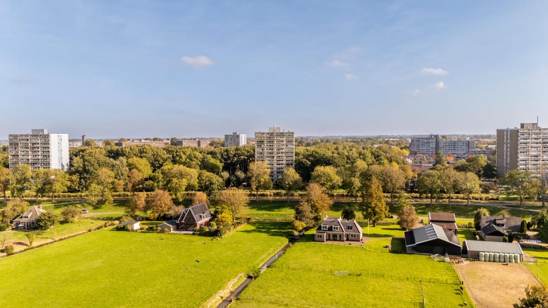 Photo 38 of Burgemeester D. Kooimanweg 325