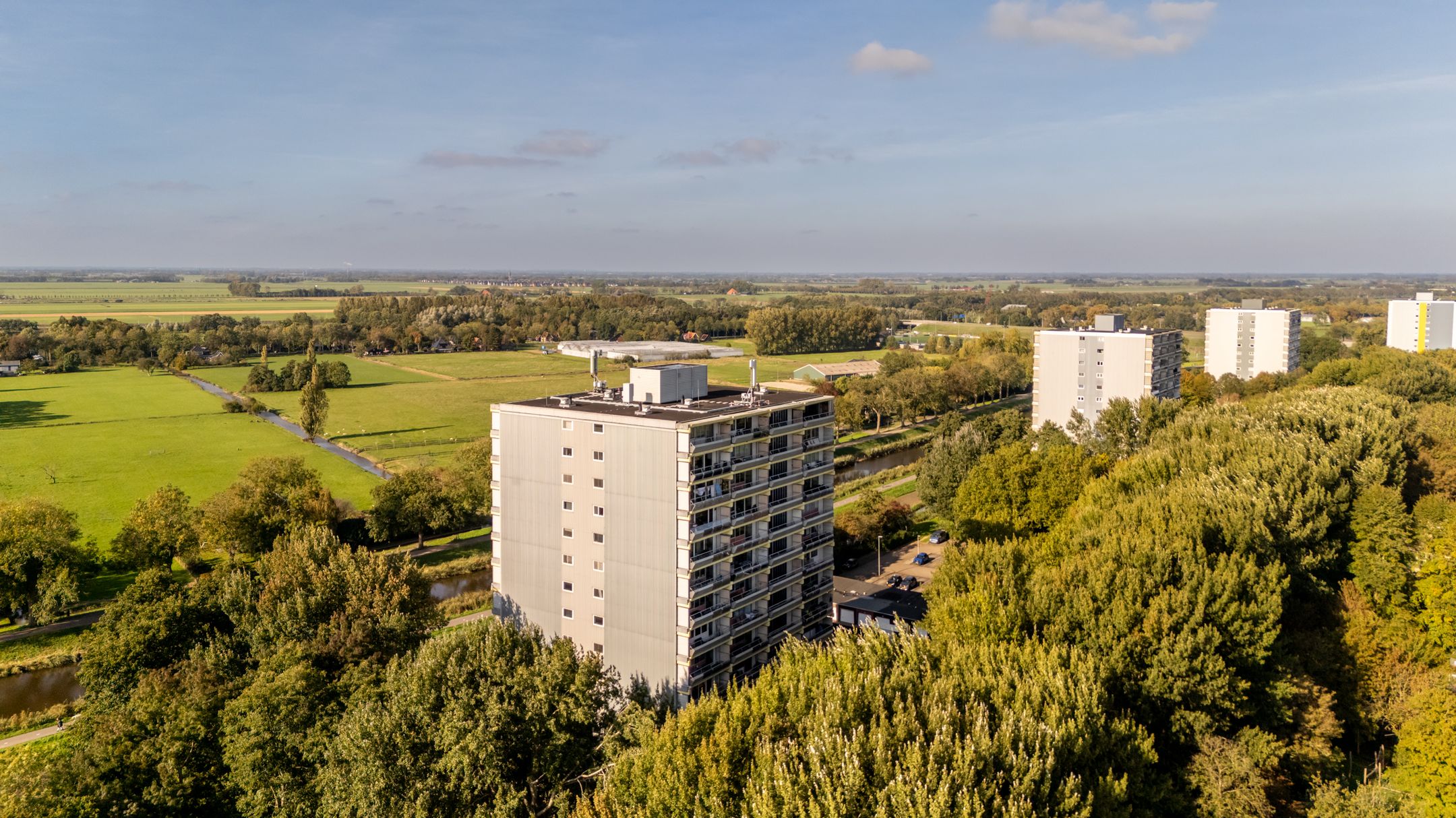 Photo 39 of Burgemeester D. Kooimanweg 325