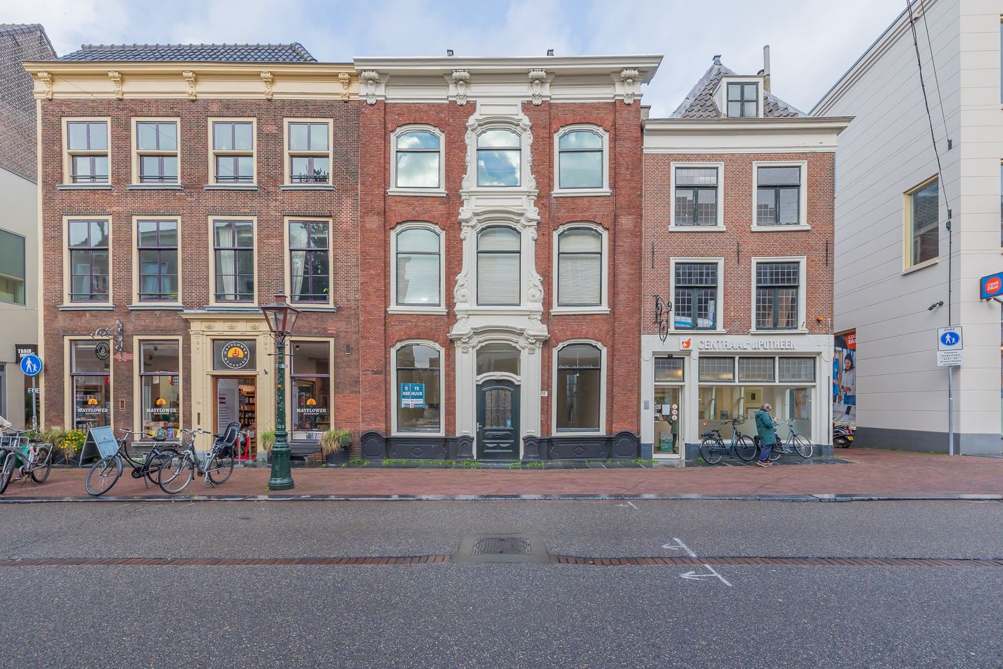 View photo 1 of Breestraat 72