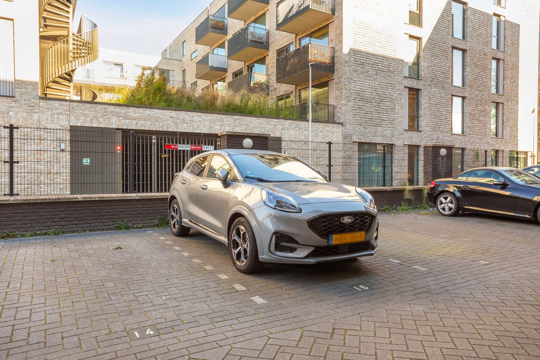 Photo 23 of Idenburgstraat 16