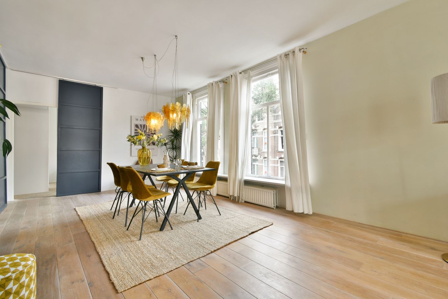 Photo 10 of Alberdingk Thijmstraat 30-2