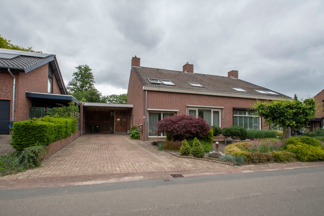 Photo 1 of Holstraat 8-B