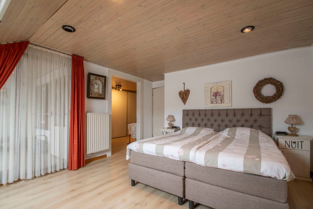 Photo 47 of Holstraat 8-B