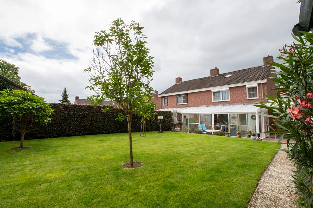 Photo 2 of Holstraat 8-B