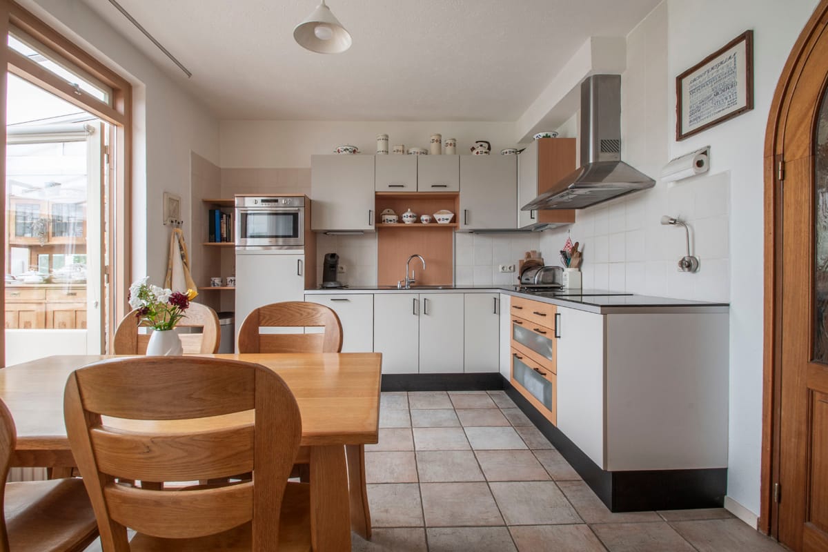 Photo 29 of Holstraat 8-B