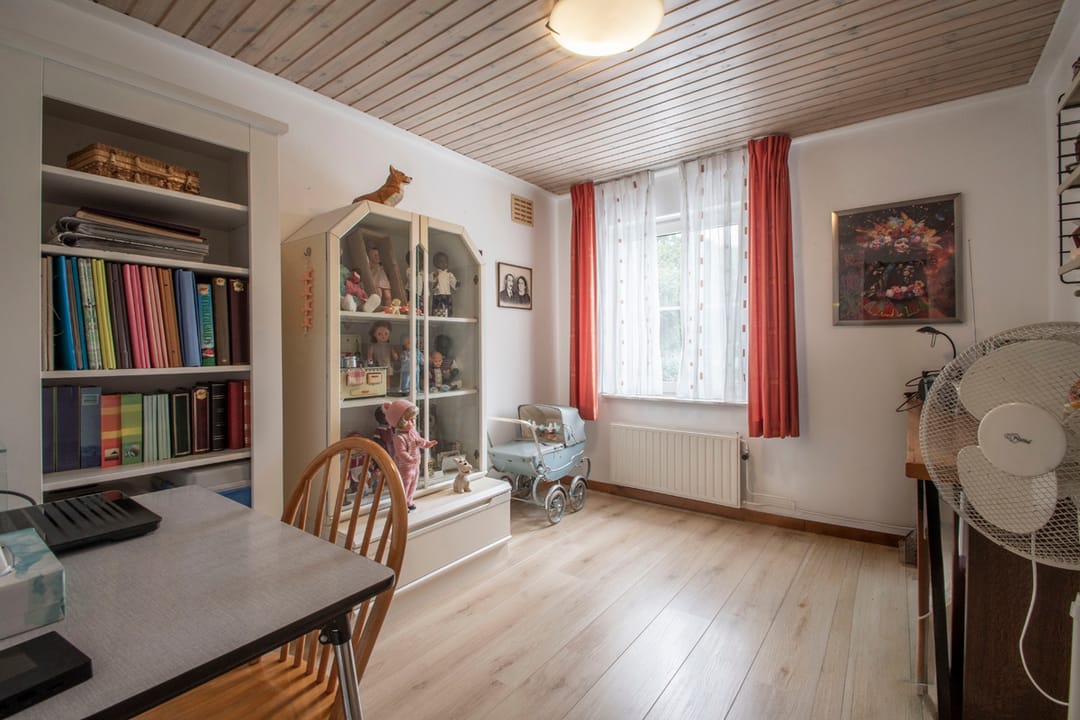 Photo 52 of Holstraat 8-B