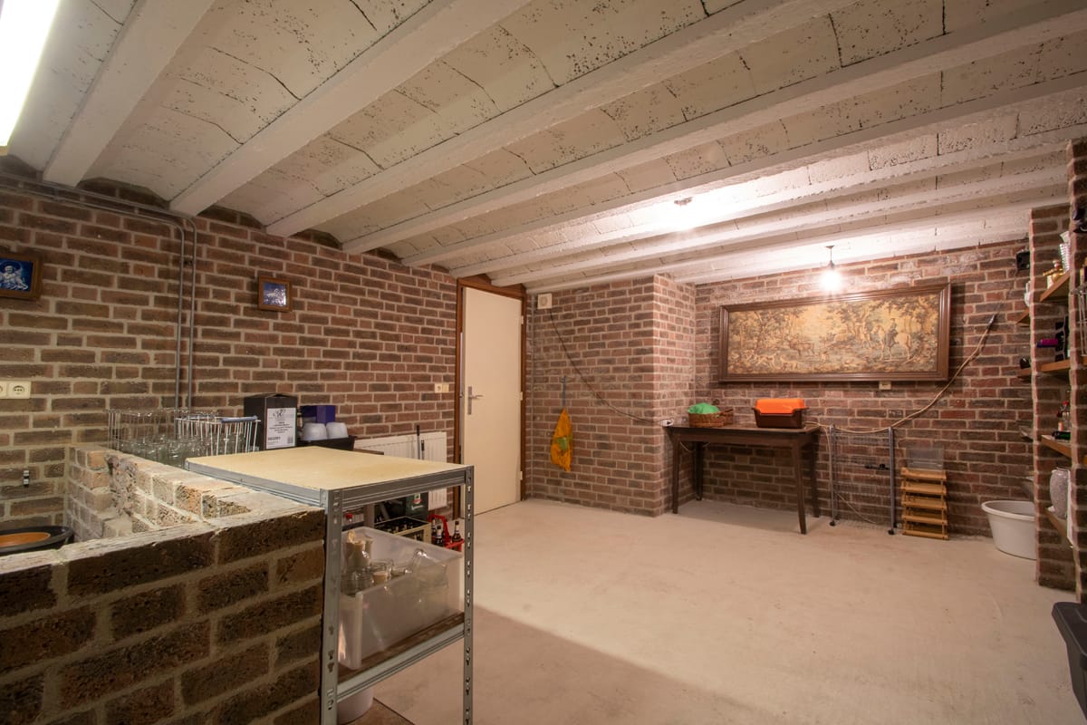 Photo 20 of Holstraat 8-B