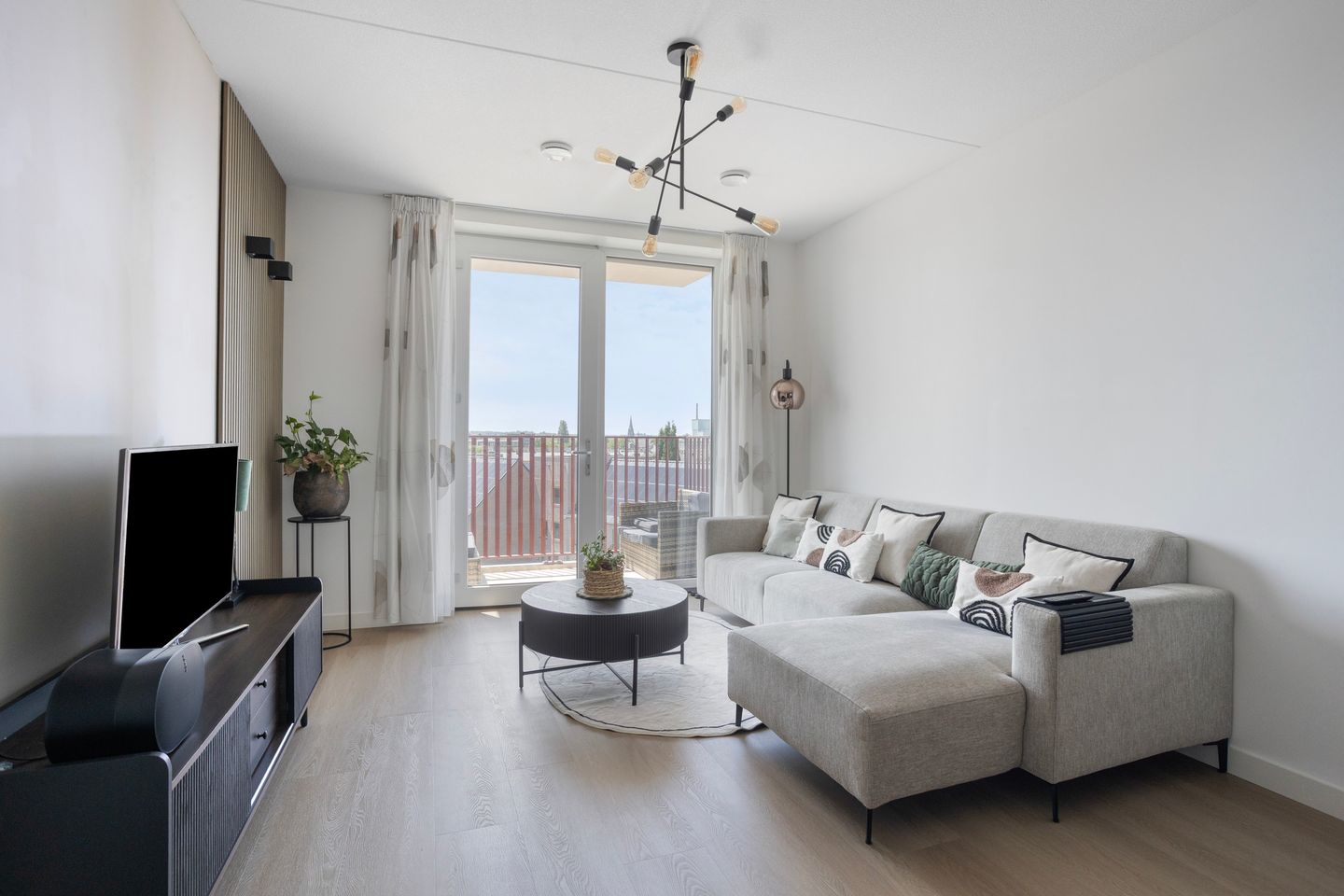 Photo 4 of Kolonel Millerstraat 62-D02