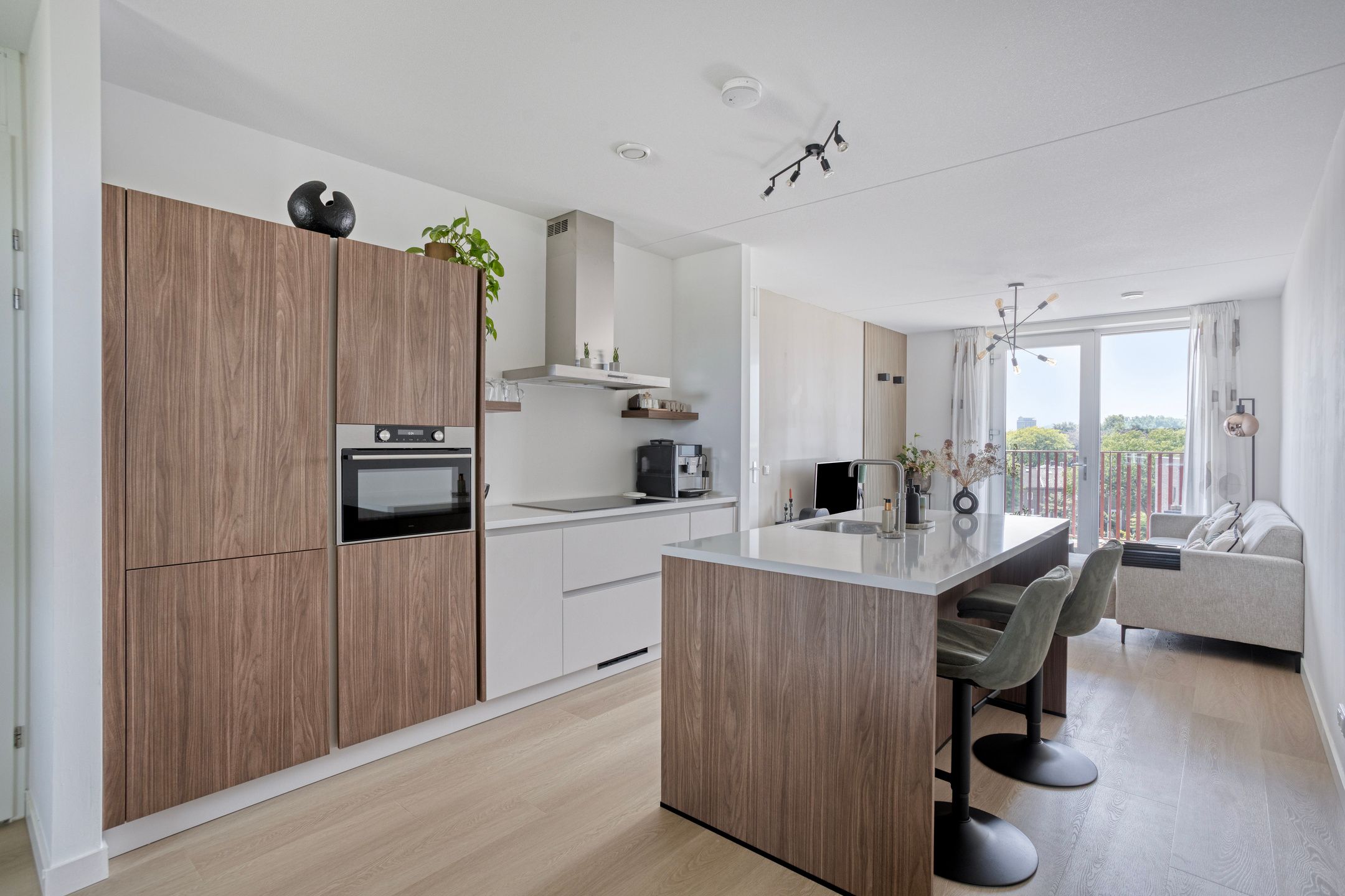 Photo 3 of Kolonel Millerstraat 62-D02