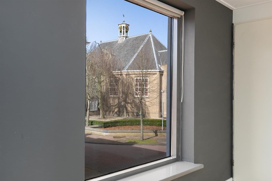 Photo 7 of Oosterstraat 1-A